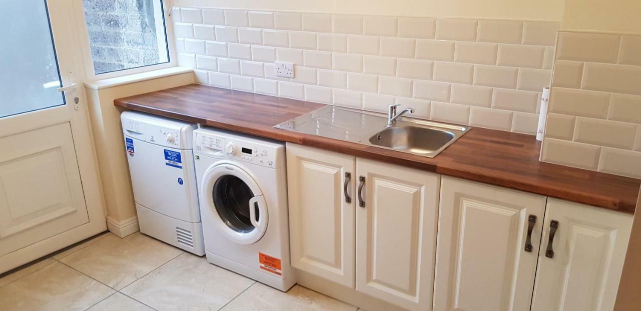 3 Bedroom Newly Furnished Cork City Bagian luar foto